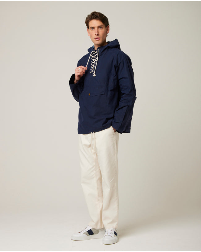 Image of model wearing Hastings Hybrid Cagoule.