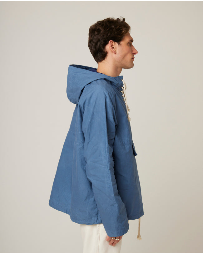 Image of model wearing Hastings Hybrid Cagoule.