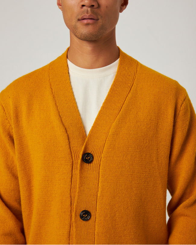 Image of model wearing Makers Cardigan.