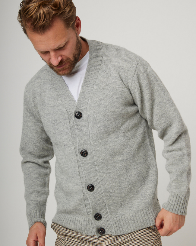 Image of model wearing Makers Cardigan.