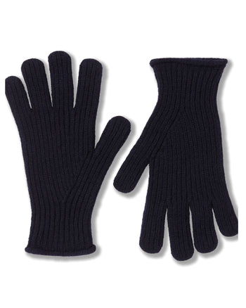 Image of model wearing Porter Ribbed Gloves. 